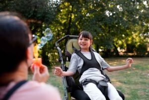 Cuidado para niños con necesidades especiales con calidez y amor
